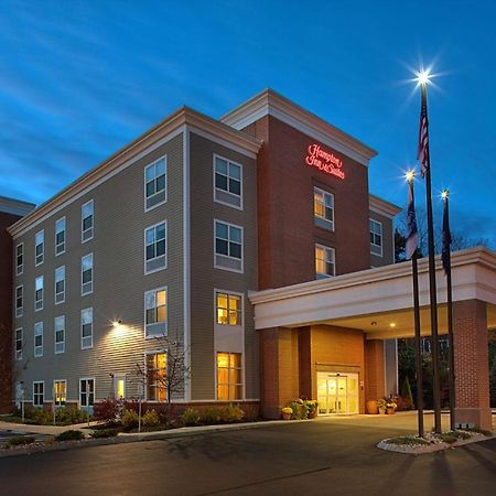 Hampton Inn & Suites Exeter Exterior photo